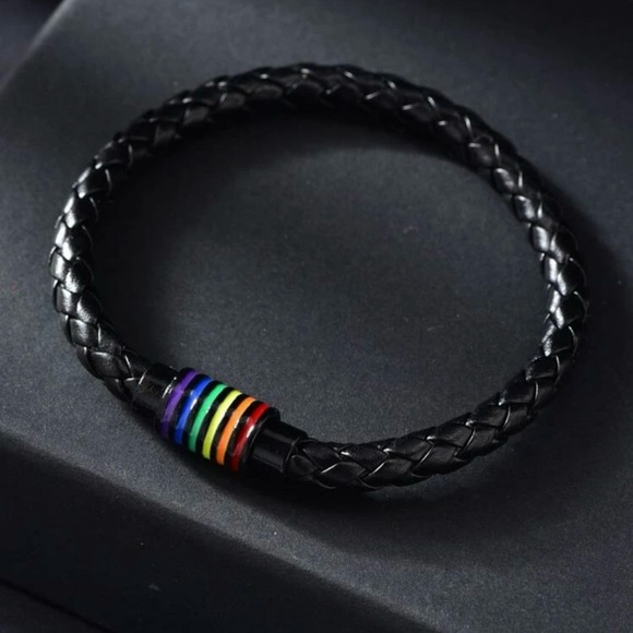 New Pride LGBTQ+ Mens, Womens‎ Braided Rainbow Striped Pattern Black Bracelet - Picture 1 of 5